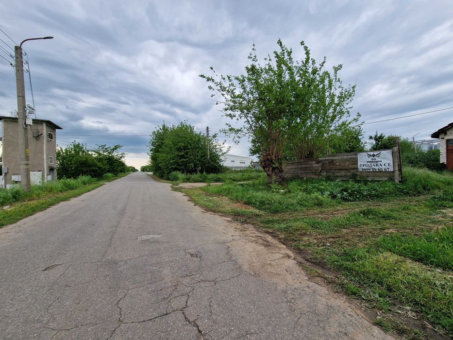 Продавам склад/селскостопански сгради 530РЗП в имот 3500кв с.Богданица