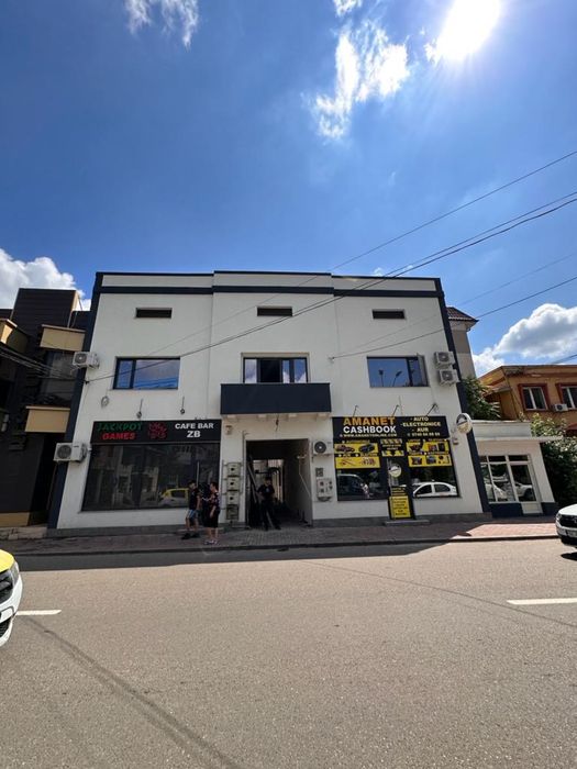 Inchiriez spatiu comercial 35 mp - centru