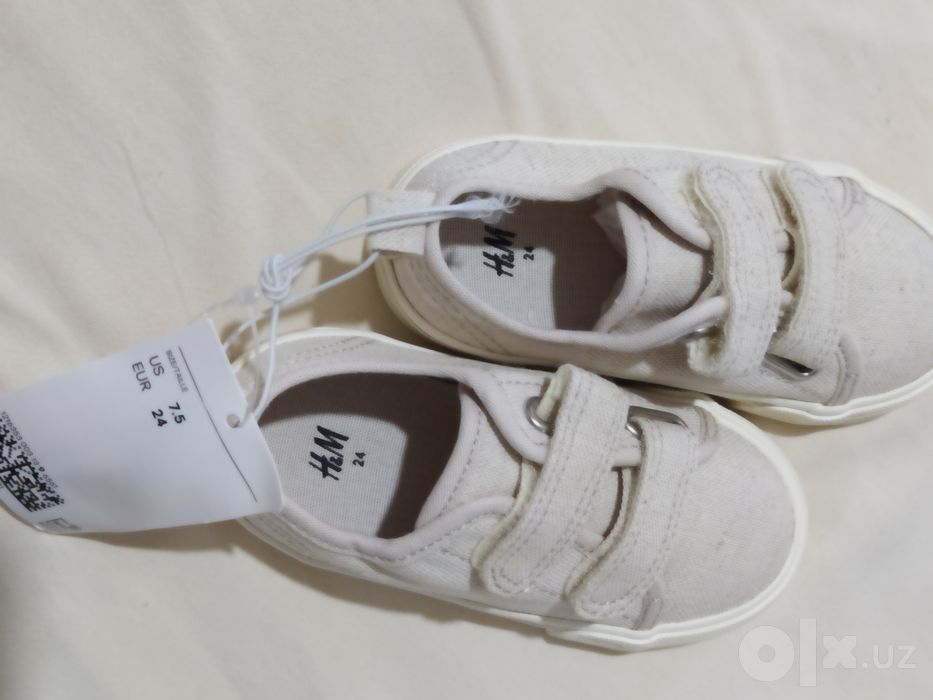 Продается детская обувь бренда H&M 
(H&M brendiga tegishli bolalar oyo