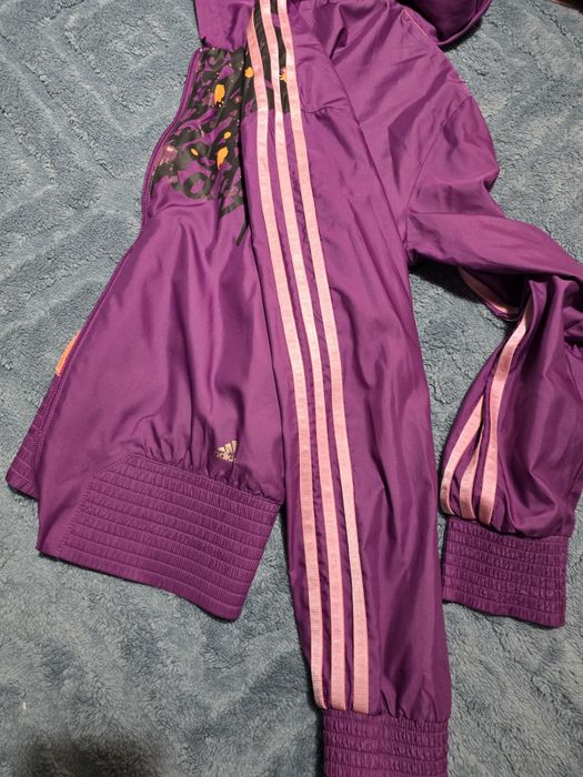 Дамско яке adidas