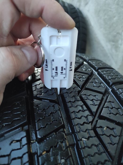 Зимни гуми 225/55/19 DOT 4120