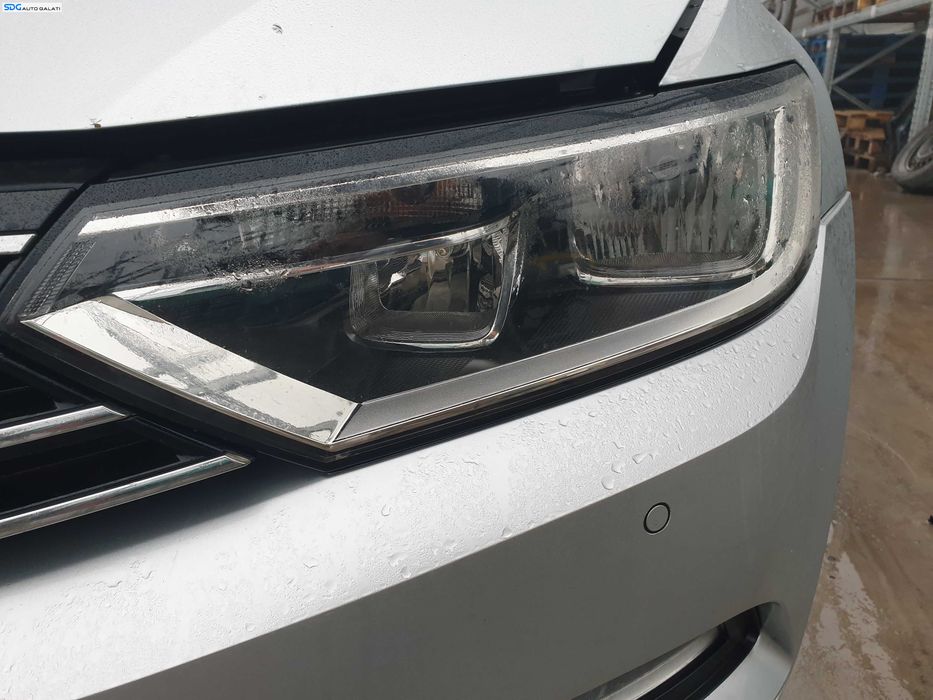 Far Stanga cu Halogen Volkswagen Passat B8 2015 - 2020 [Q0464]