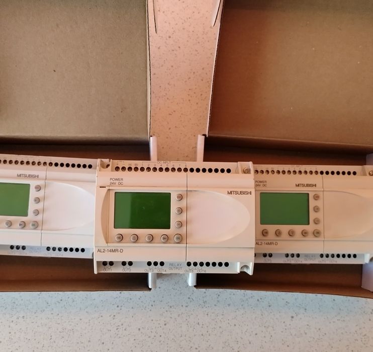 Automat programabil Mitsubishi