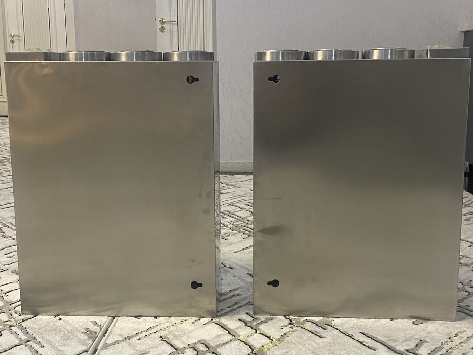 Диспенсер для стаканов