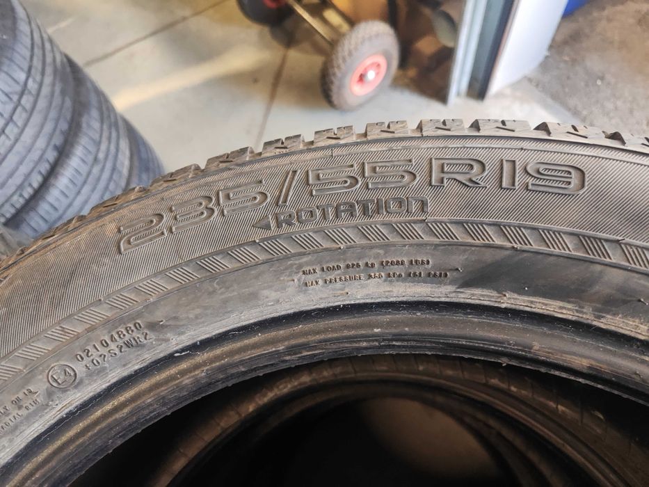4бр. зимни гуми 235/55/19 Nokian