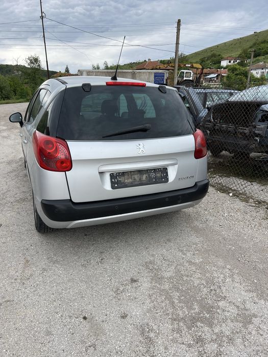 Пежо 207 1.6 бензин