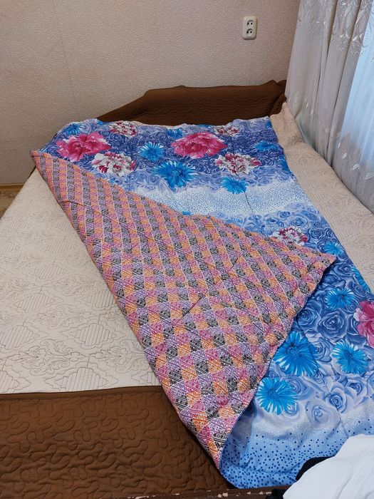 Продам одеяло  из верблюжей шерсти