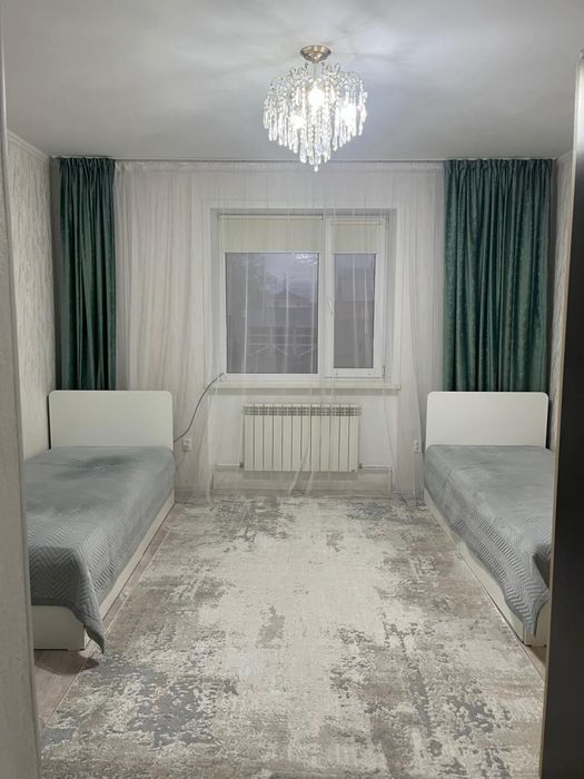 Кровати зеркальные 2 шт лдсп
