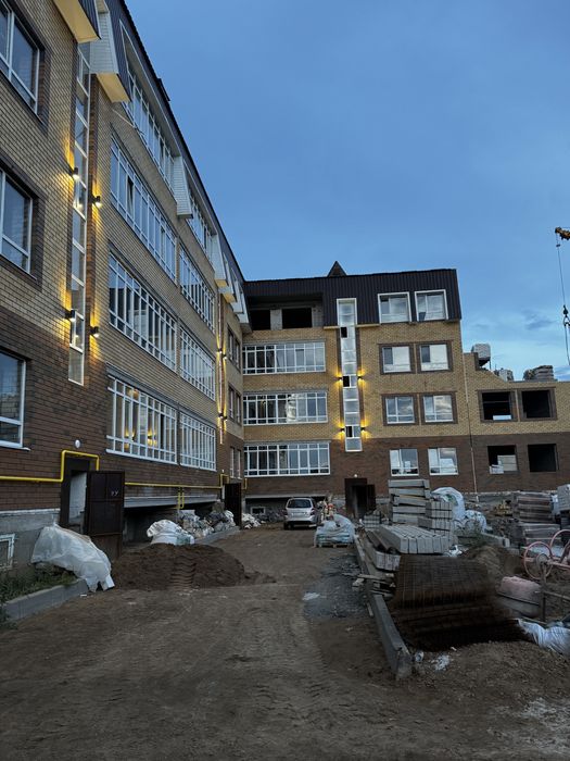 Продается 1 комн.кв пл 53 кв.м, 3/5 эт