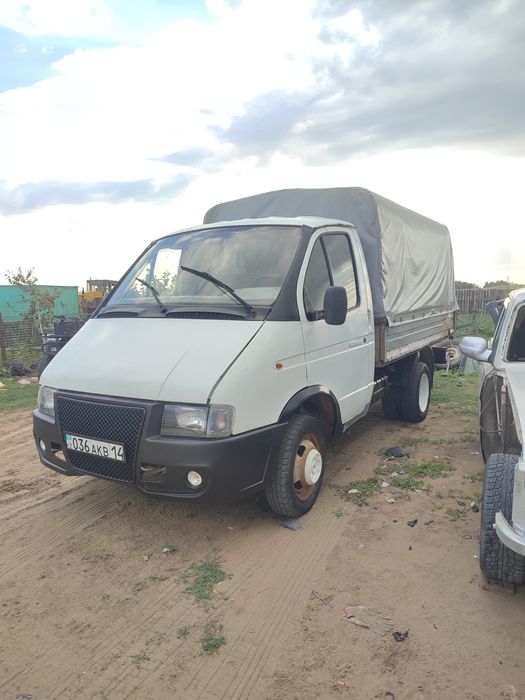В продаже газель бортовая