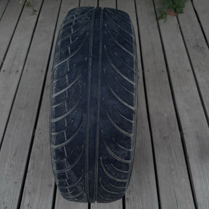 Покрышкка 205/65R15