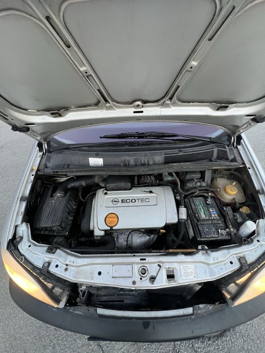 Opel zafira 1.6 Lpg