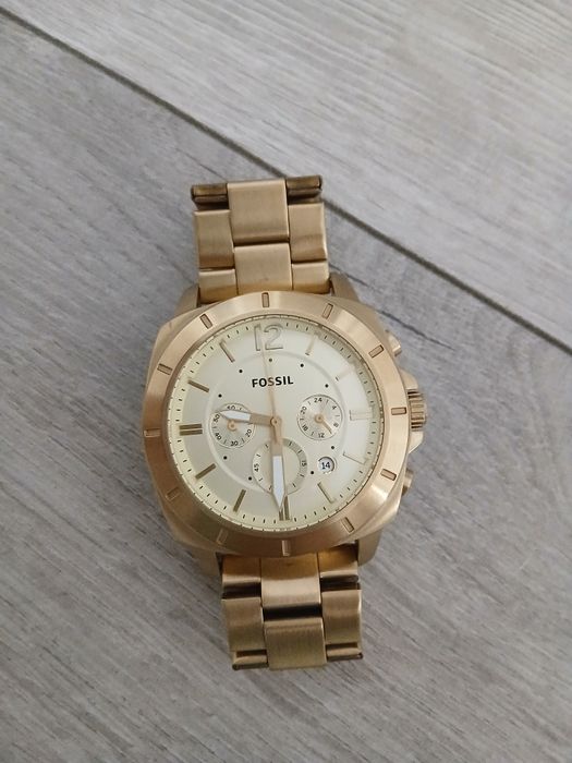 Vand ceasuri fossil si casio g-shock
