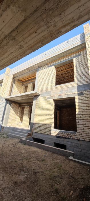 Karobka 2.5sotixli uy sotiladi