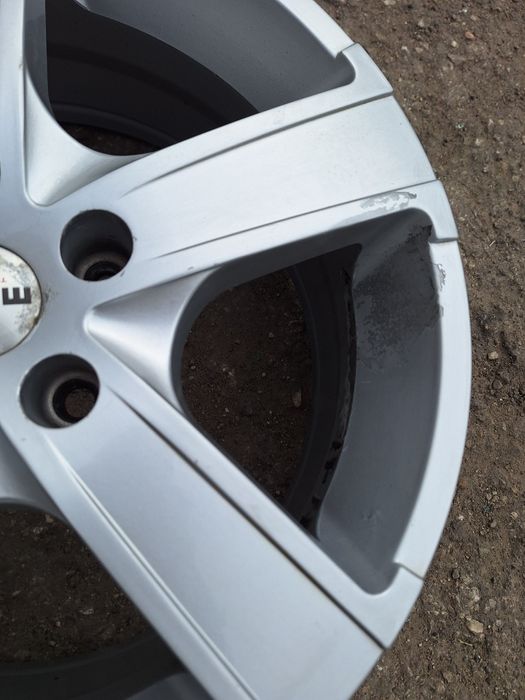 Мерцедес, Фолскваген, Ауди, Шкода-17цола-5/112"MOMO