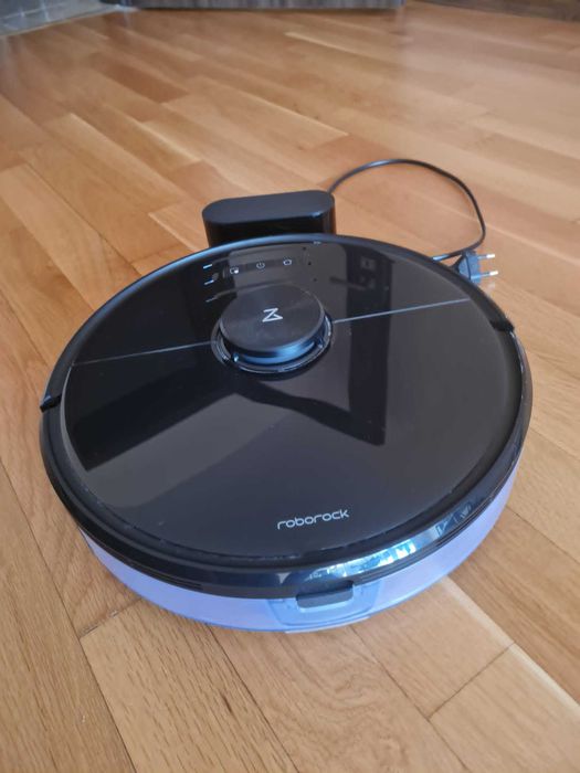 Прахосмукачка робот Roborock s6 maxv - с фунция за мокро почистване
