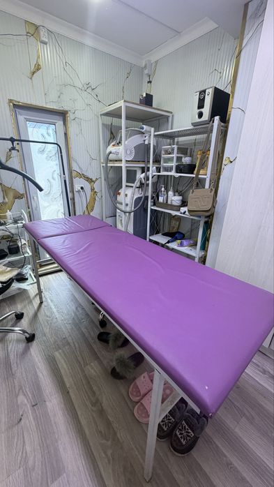 Кушетка для салона красоты