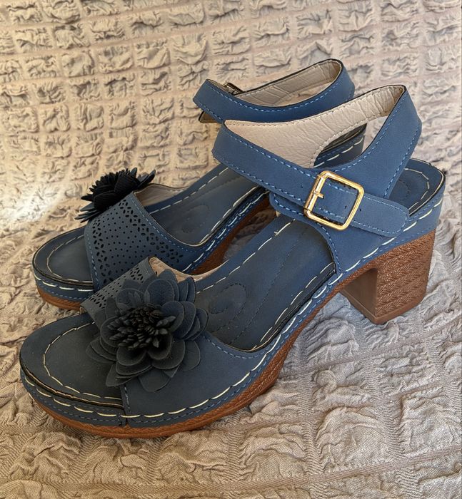 Нови дамски сандали 36 летни обувки