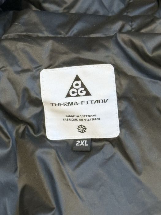 Продаю куртку найк