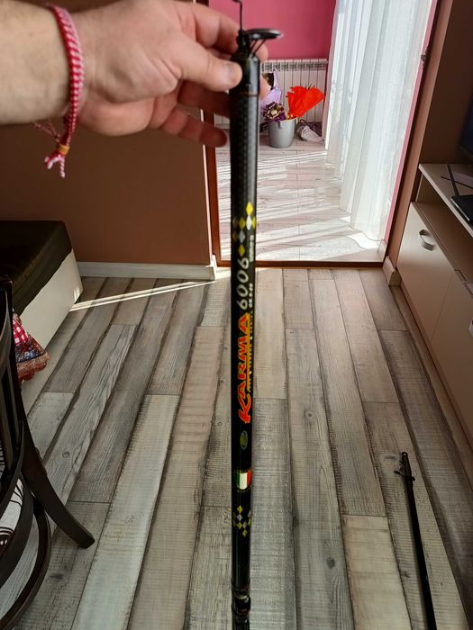 Продава оригинална Италианска карбонова Болонеза въдица-6 метра