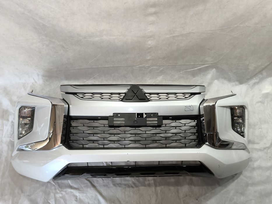 Бампер Mitsubishi L200 (19/25), Передний Бампер Митсубиси L200.