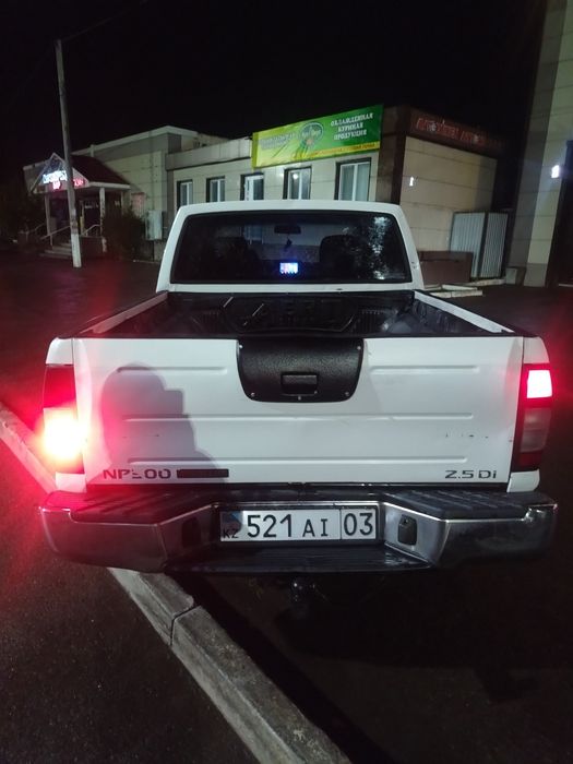 Продам пикап NP300