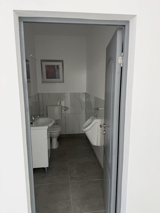 Cladire multifunctionala: Depozit/Showroom/Birouri/Productie - 500mp