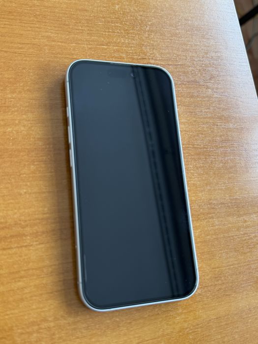 Iphone 16/256 silver с гарантией