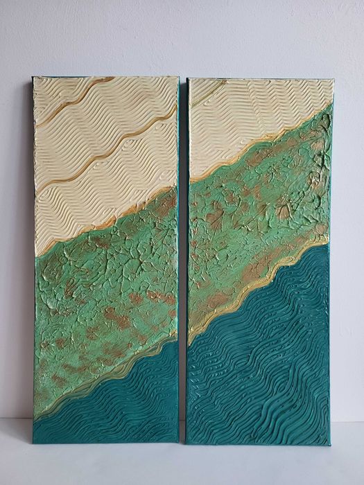 Pictura acrilica cu textura in relief, intitulata " Duplex aureus et viridis", cu dimensiunile totale de 40 x 40 cm, in stare noua