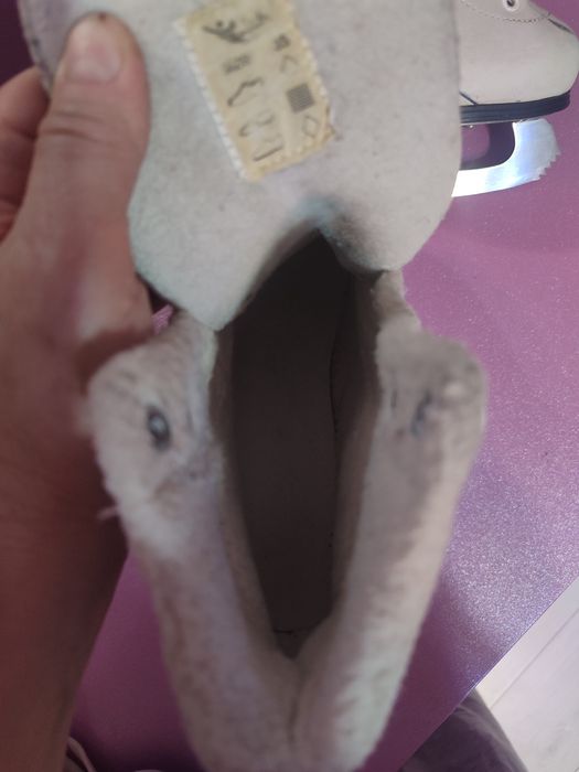 Фигурные коньки для девочки