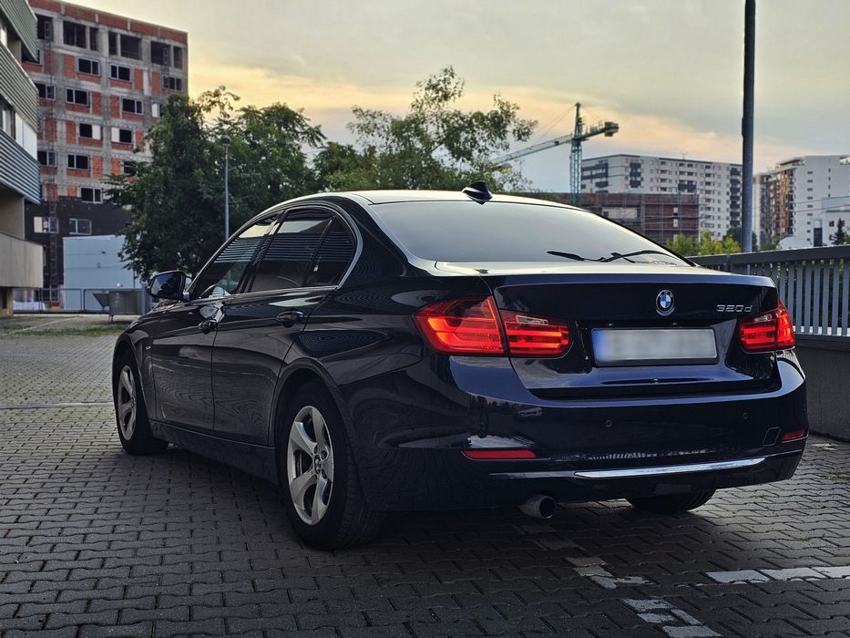 BMW Seria 3 F30 320d EfficientDynamics Luxury Line | 2012 | 160.000 km | Fără accidente