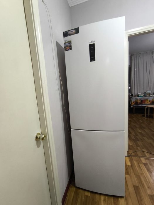 Бытовая техника- холодильник