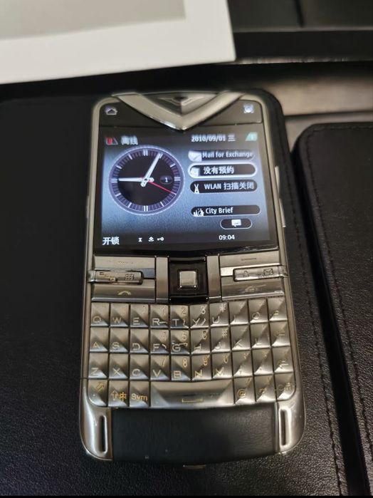 Продается телефон Vertu Constellation Quest  оригинал!