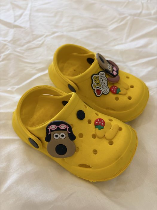 Детская обувь 23