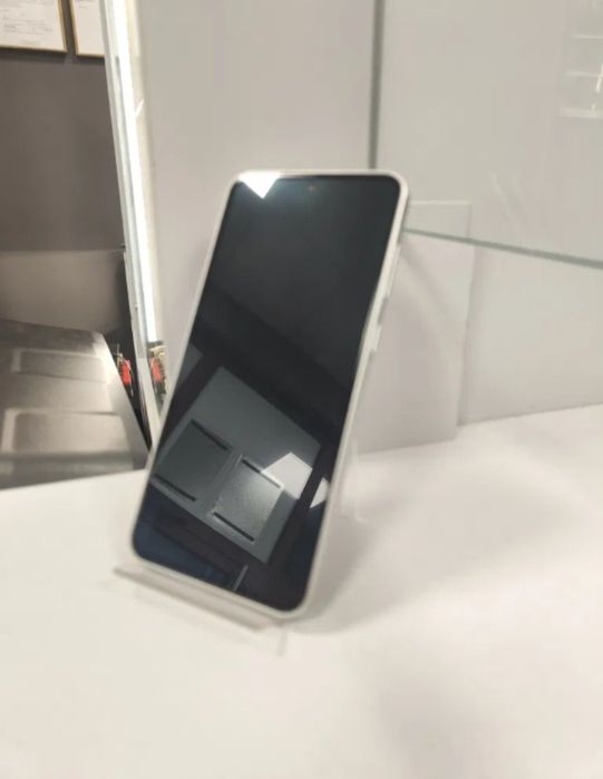 Samsung A36 128GB/8RAM