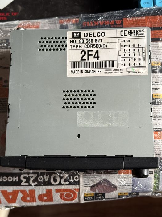 Радиa за автомобили - VW Dolby GAMMA 1J0035186D / Opel 90566821 CDR500 2F4 GM Delco