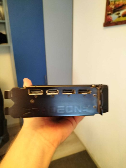 Rx 6750 xt 12GB VRAM DDR6,