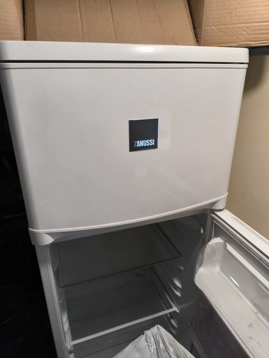 хладилник Zanusi и фурна Bonpani
