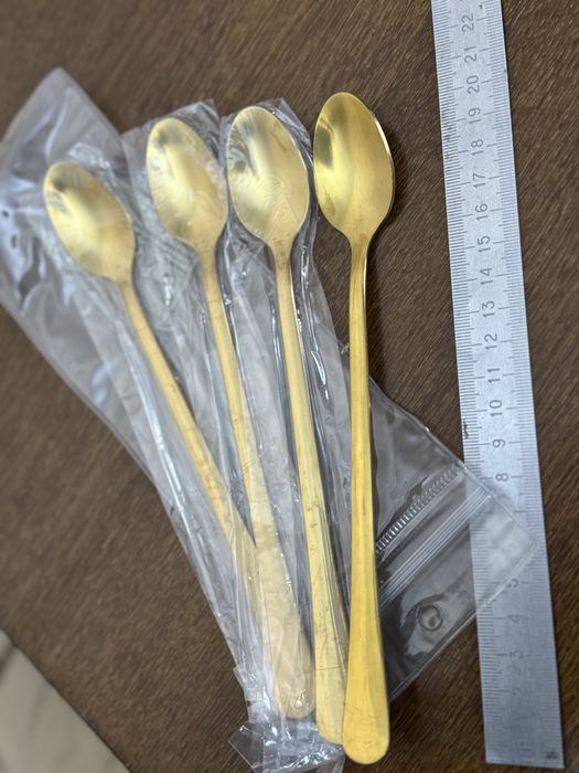 Ложки длинные набор..ложки новые ,золотого цвета