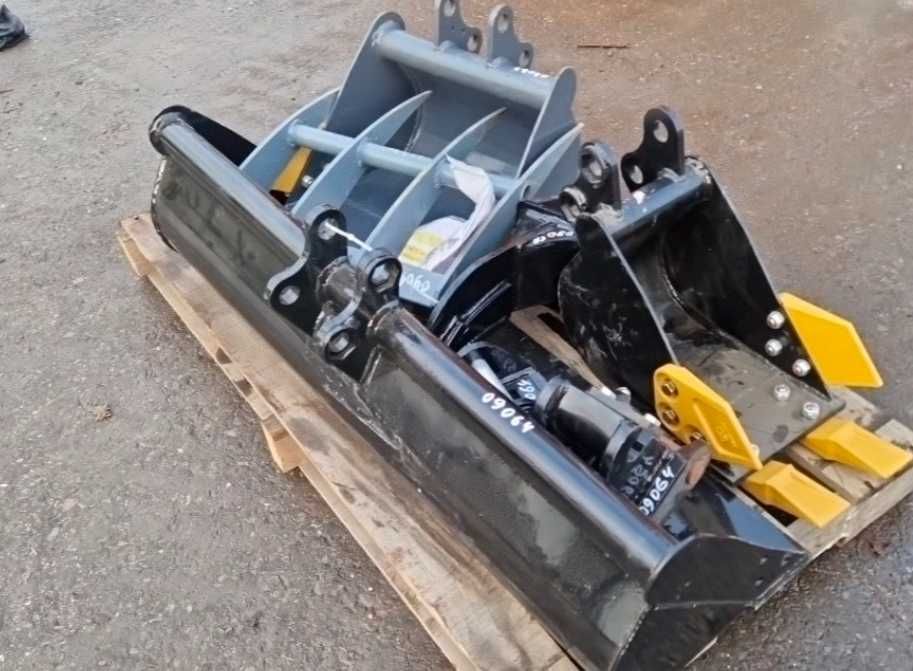 Set Cupe excavator 0.8 maxim 1.8 Tone