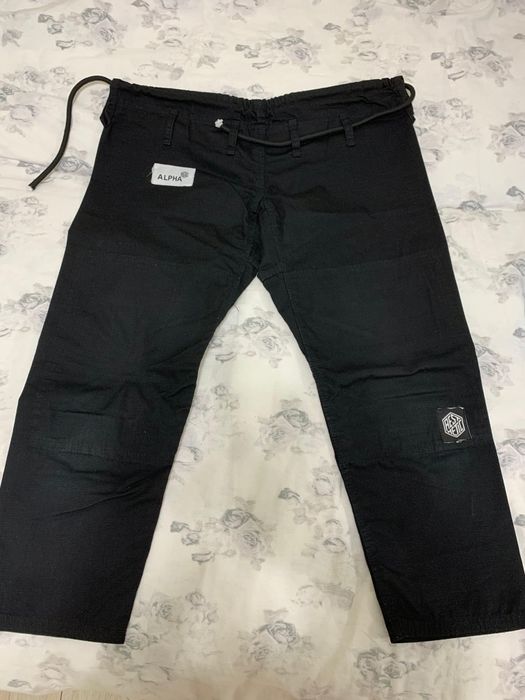 Продам кимоно для джиуджитсу