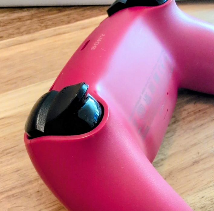 PS5 червен джойстик – работи перфектно