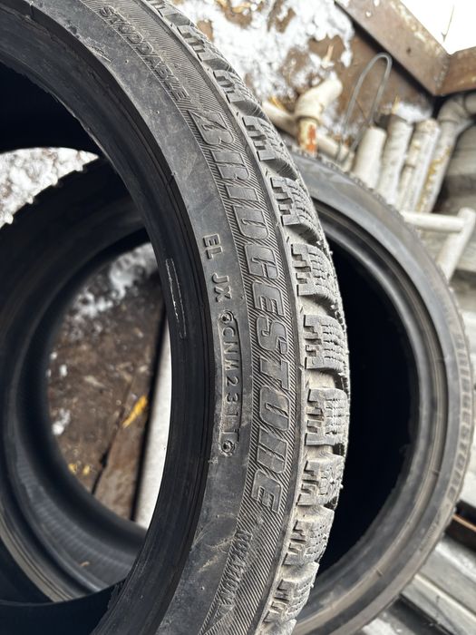 245/40/18 bridstoun шипы