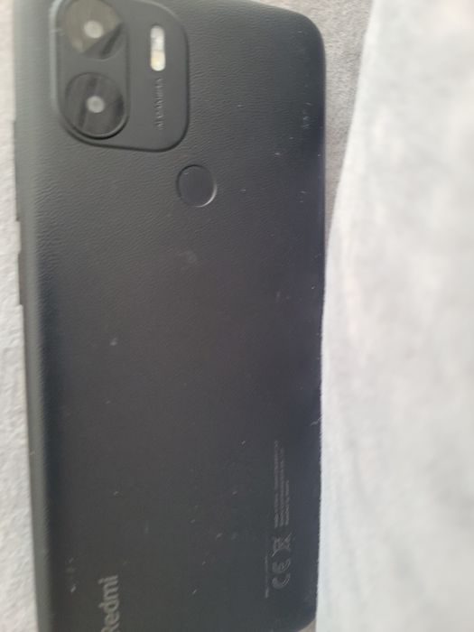 Продам телефон редми