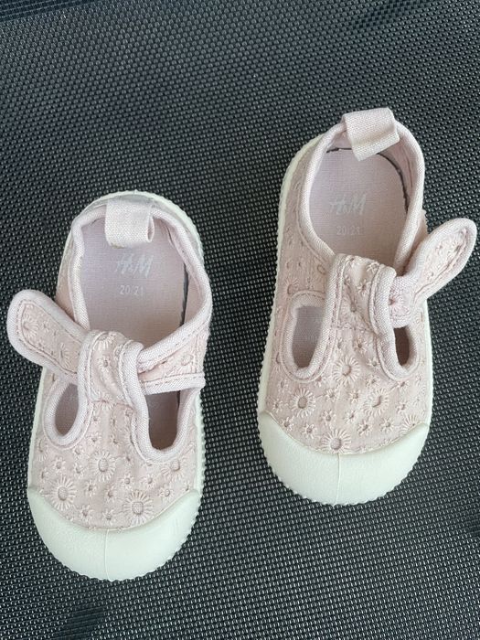Sandale H&M,marimea 20/21 ca noi