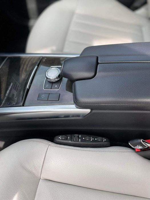 Mercedes E 300 Hibrid