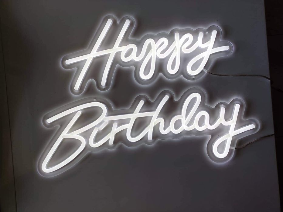 Цифри c осветление и светещи надписи под наем