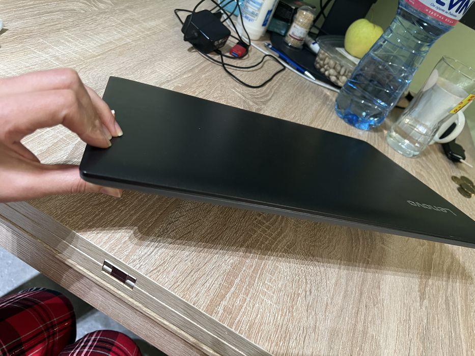 Lenovo ideapad 320 лаптоп