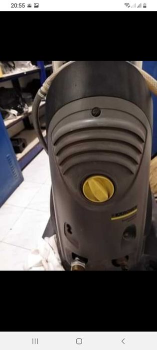 Водоструйна машина KARCHER HD 9/20 4M Plus