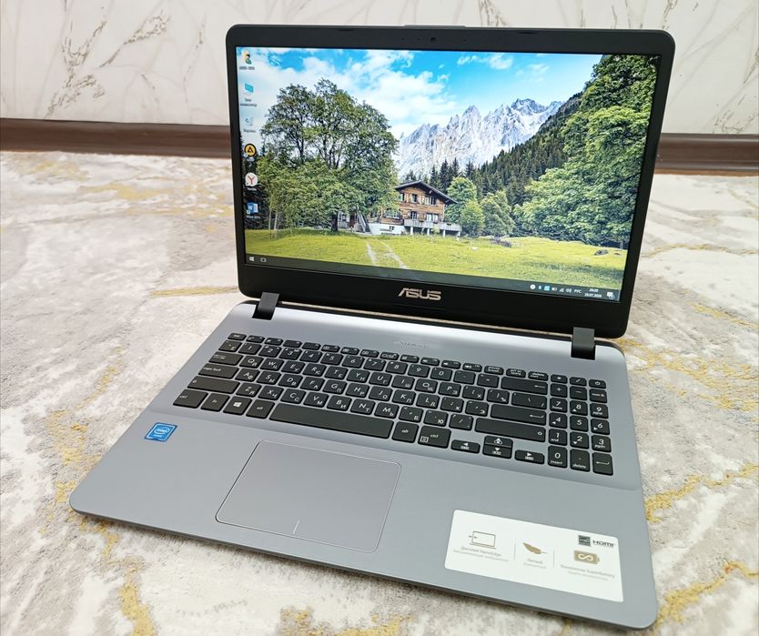 Ноутбук ASUS Silver Современный.